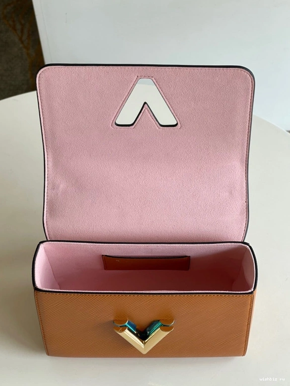 WIS LOUIS TWIST MM VUITTON 0104